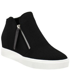 Steve Madden Black Zip Sneakers Size 8